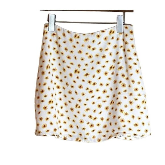 WeWoreWhat Mini Slip Skirt Ditsy Daisies Ivory Skirt Mini Size Small - Picture 3 of 7